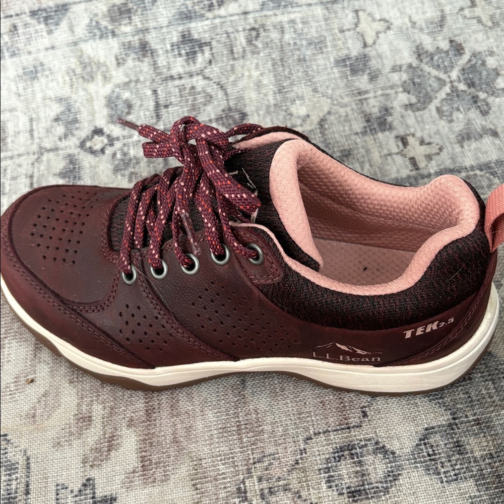 L.L. Bean True Hiking sneakers - Picture 2 of 4